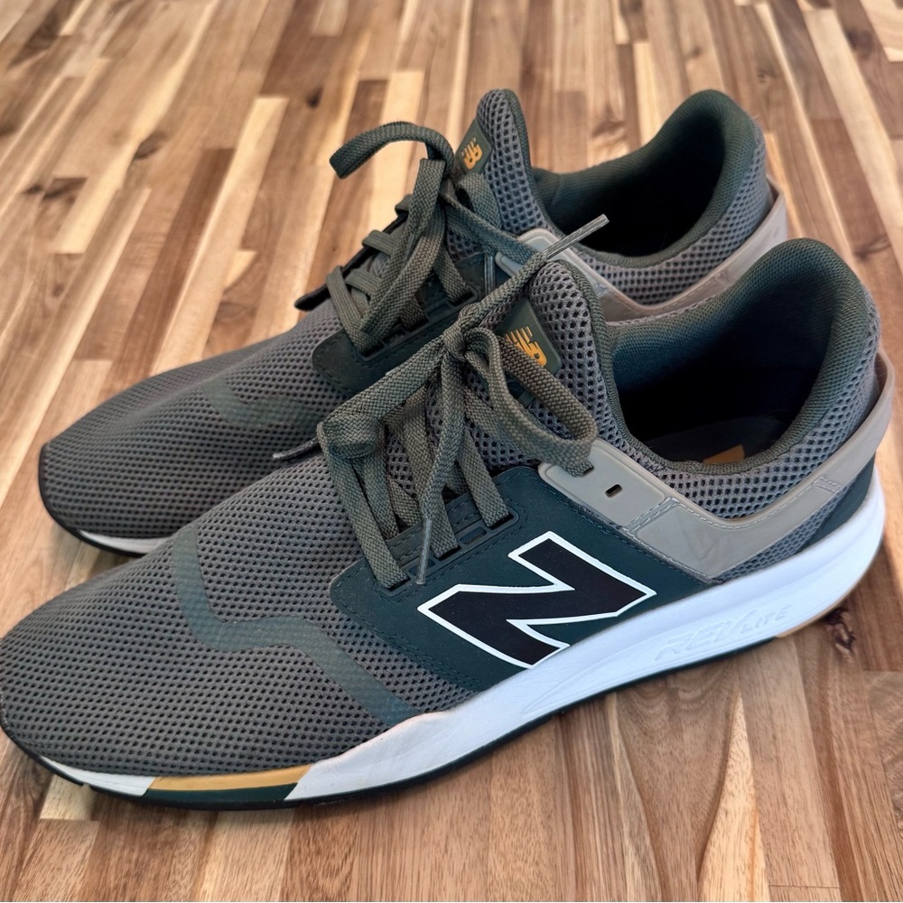 New Balance Men's Olive 247 Running Shoes